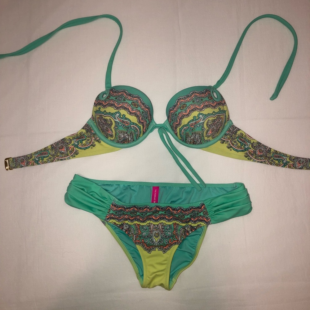 S/32A Victoria Secret Paisley & Mint Bikini